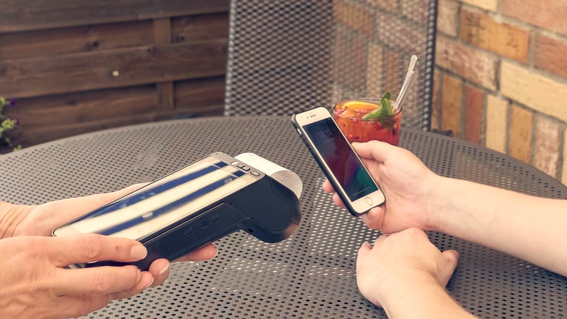 Mobilný čašník, platba mobilom v reštaurácii